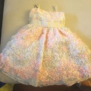 Sweet Kids floral appliques dress
